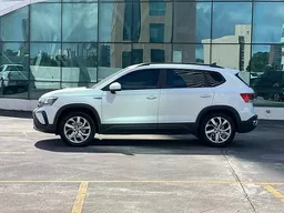 Volkswagen Taos