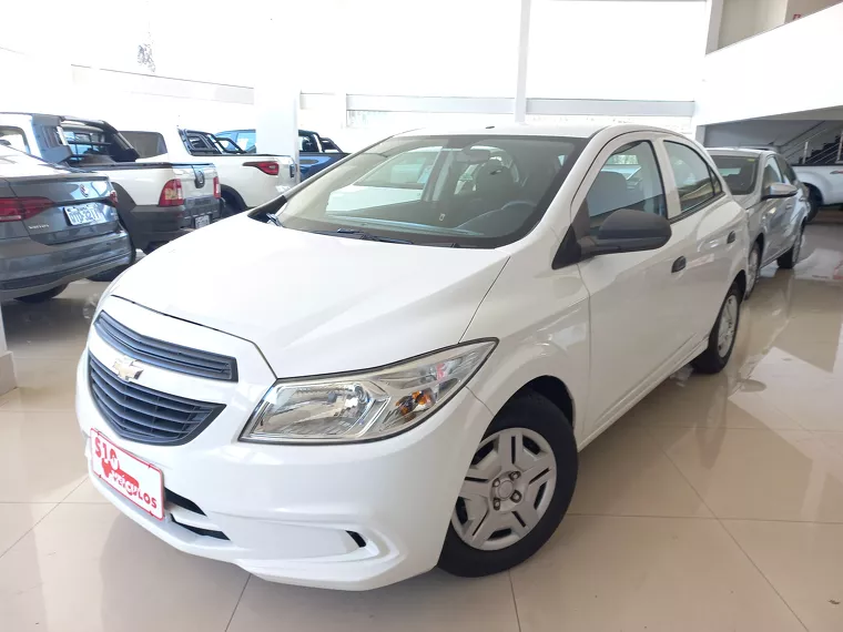 Chevrolet Onix Branco 4