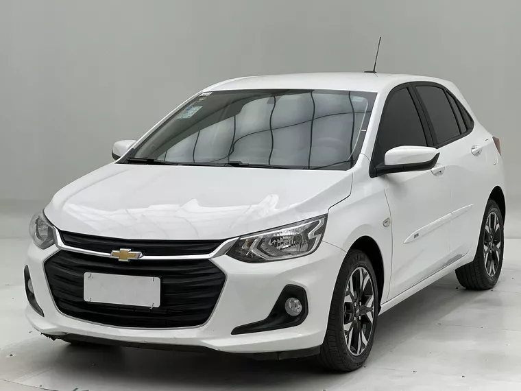 Chevrolet Onix Branco 1