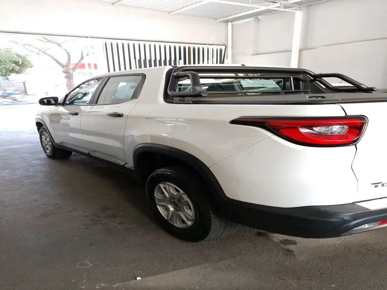 Fiat Toro Branco 11