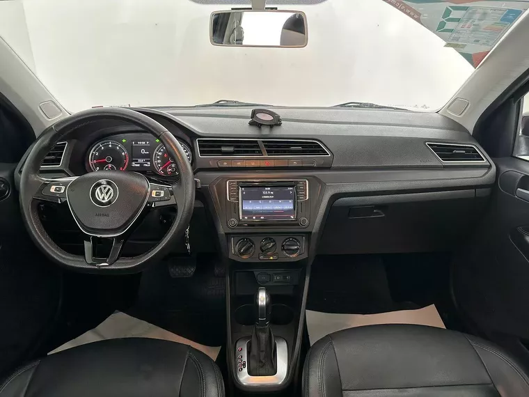 Volkswagen Voyage Preto 12