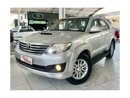 Hilux SW4