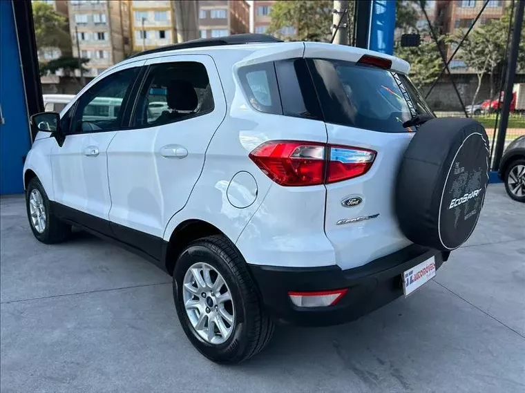 Ford Ecosport Branco 10