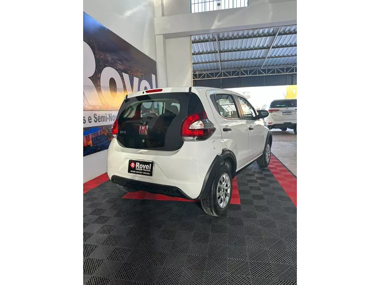 Fiat Mobi Branco 6