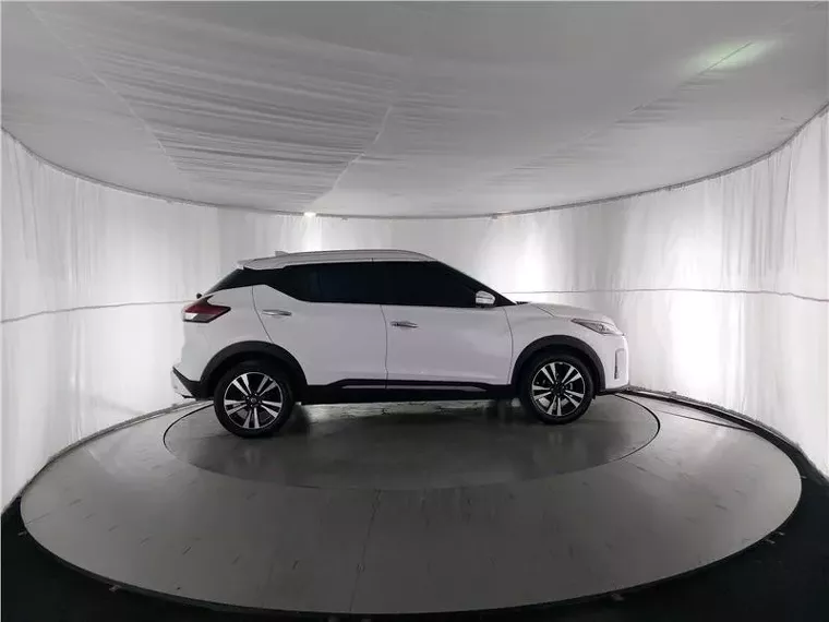 Nissan Kicks Branco 12