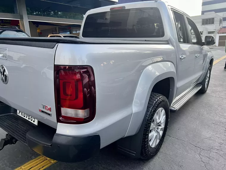 Volkswagen Amarok Prata 2