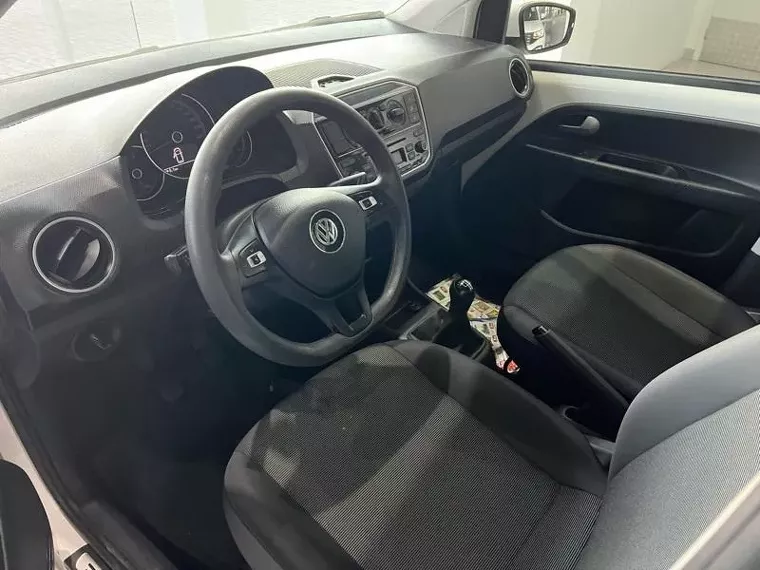 Volkswagen UP Branco 2