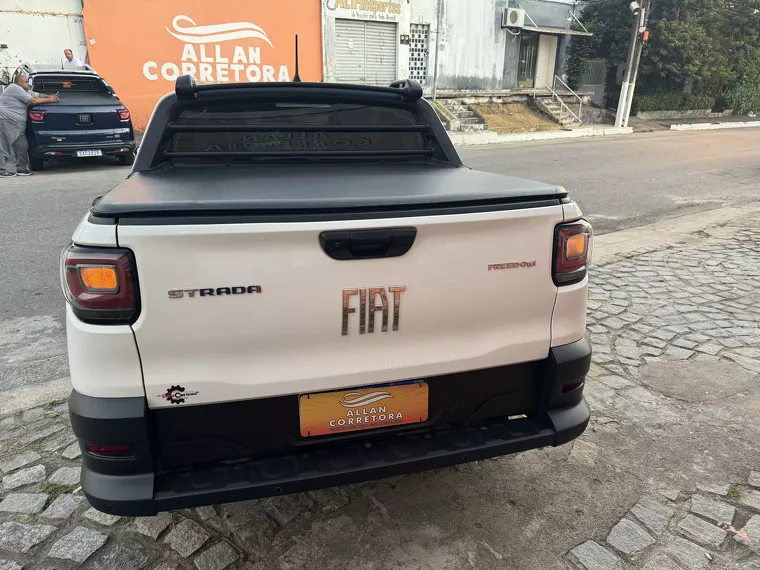 Fiat Strada Branco 6