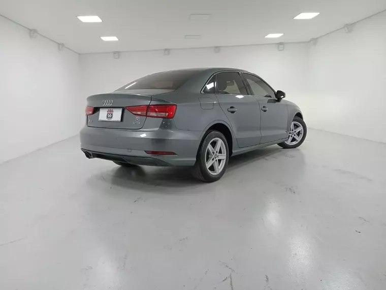 Audi A3 Cinza 4