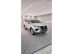 Toyota Hilux SW4