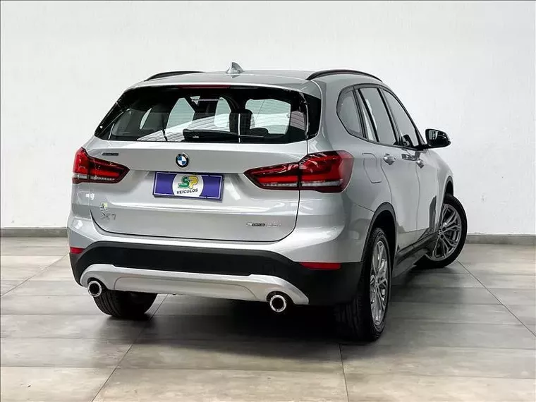 BMW X1 Cinza 14