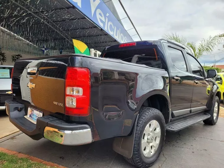 Chevrolet S10 Preto 9