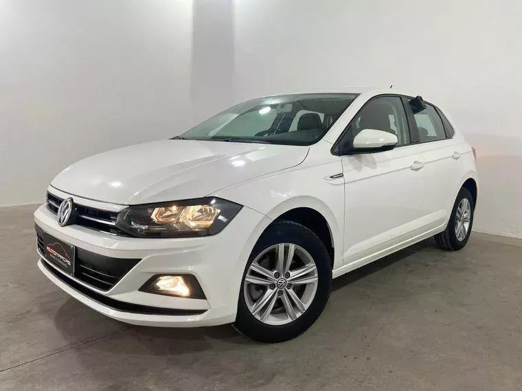 Volkswagen Polo Hatch Branco 11