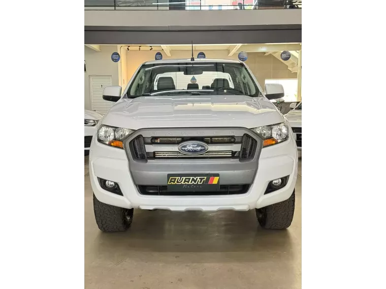 Ford Ranger 2.0 TURBO DIESEL CD XLS 4X2 AUTOMÁTICO 2019