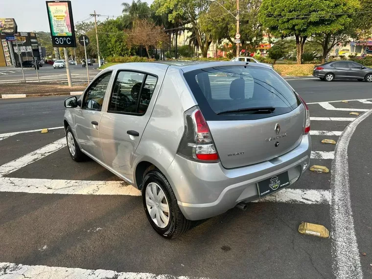 Renault Sandero Prata 6