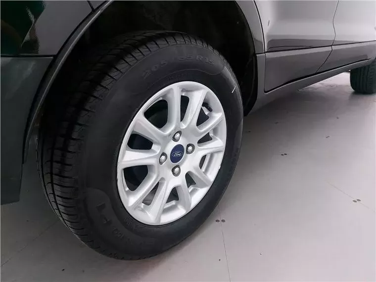 Ford Ecosport Preto 10