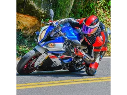 S 1000 RR