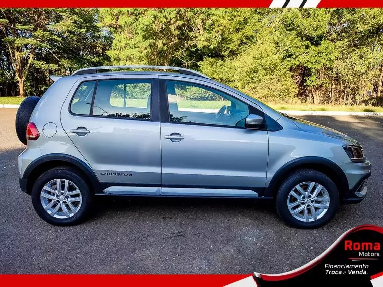 Volkswagen Crossfox Prata 18