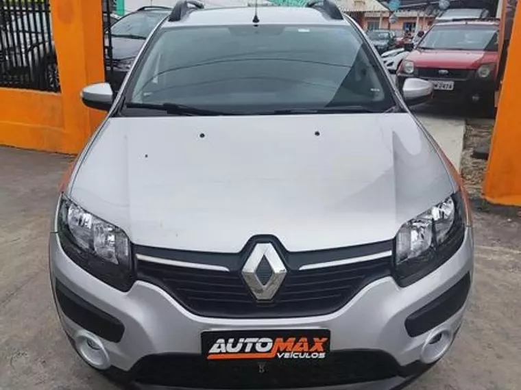 Renault Sandero Prata 4