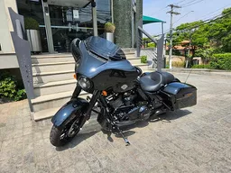 Street Glide