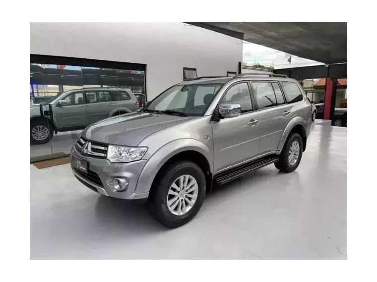 Mitsubishi Pajero Dakar Prata 4