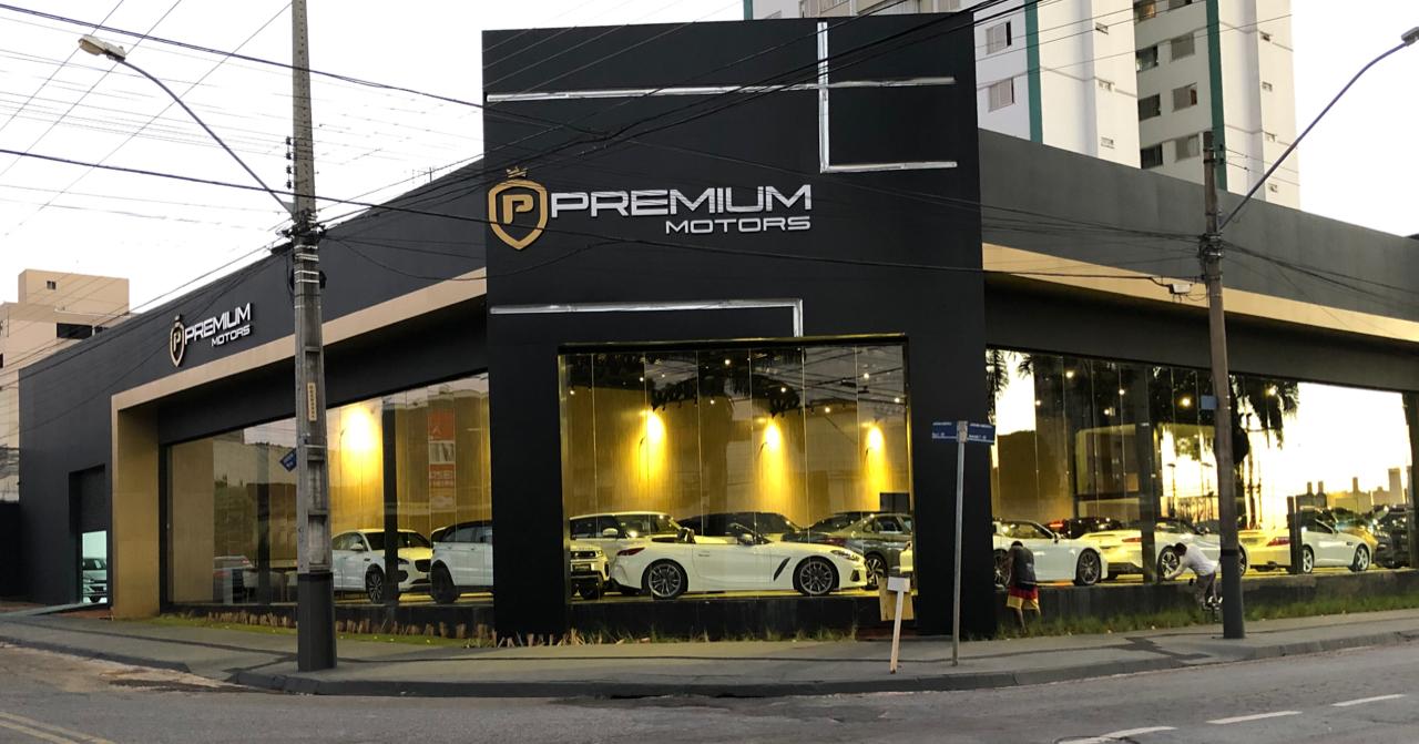Fachada Premium Motors