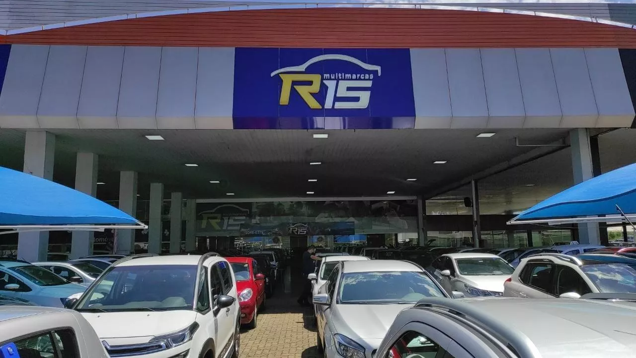 logo R15 Multimarcas