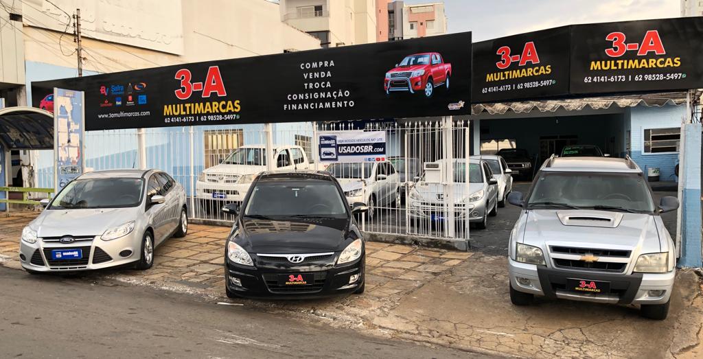 Fachada 3-A Multimarcas