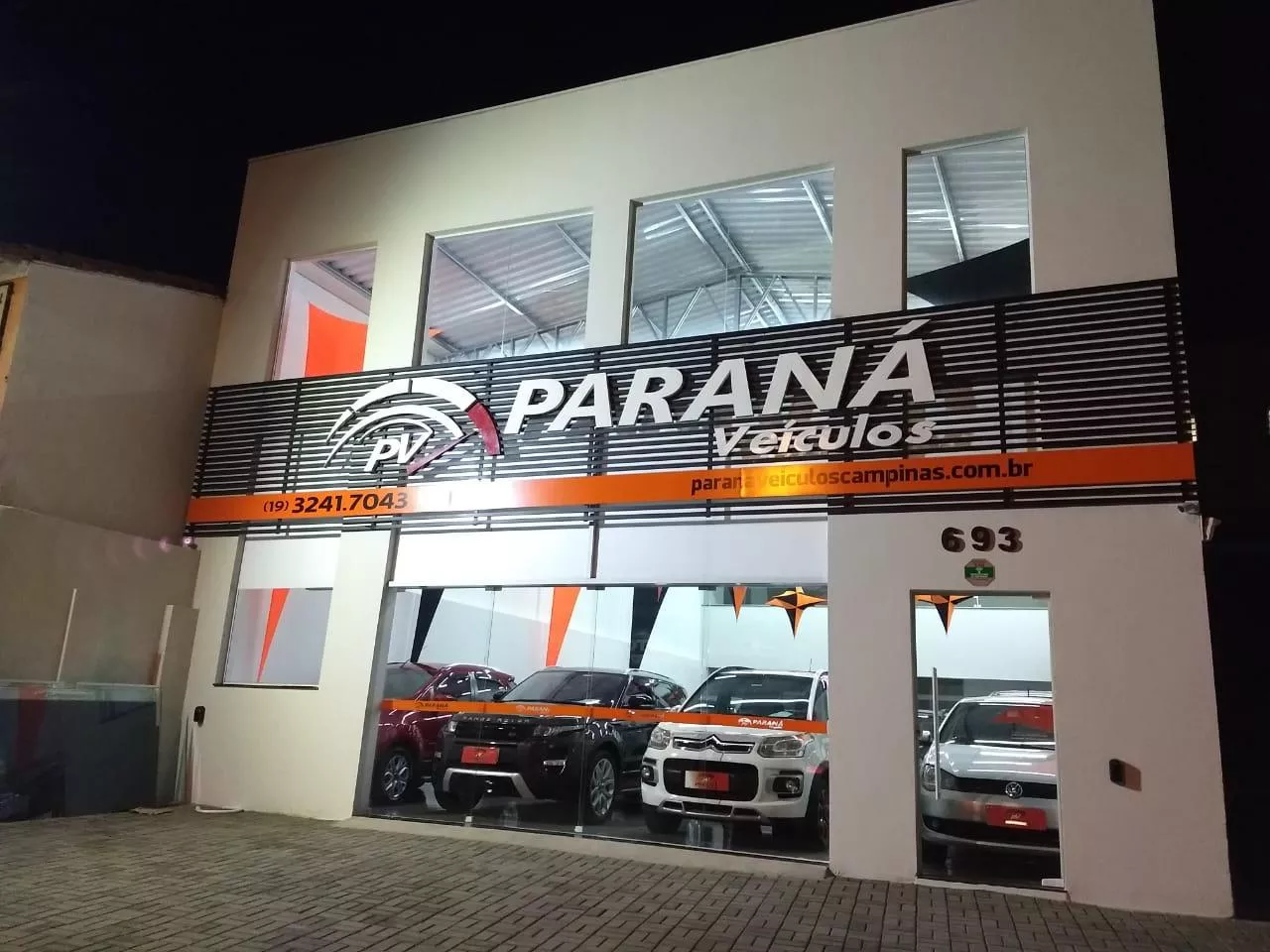 logo Parana Veículos