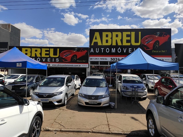 Fachada Abreu Automóveis