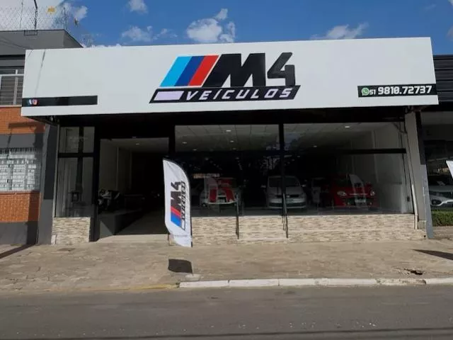 logo M4 Veículos