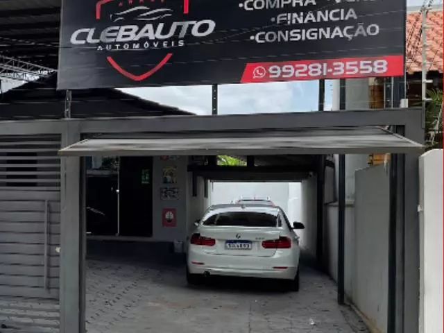 logo CLEBAUTO AUTOMOVEIS
