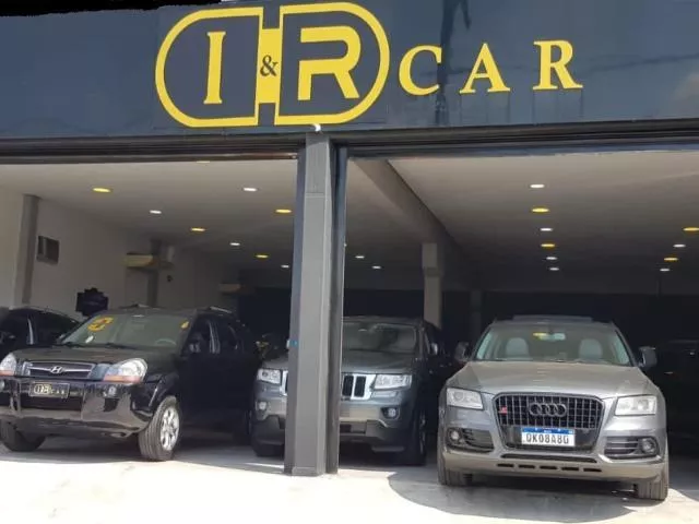 logo I & R Car