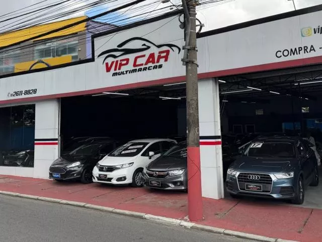 logo Vip - Car Multimarcas