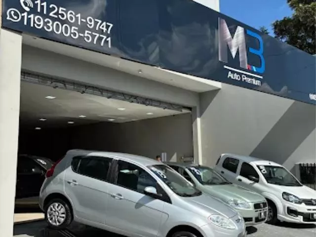 logo M3 Auto Premium Veículos