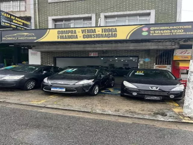 logo Robru Motors