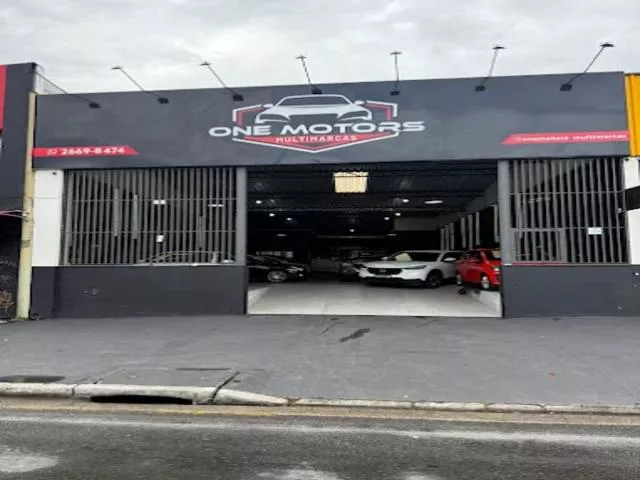 logo One Motors Multimarcas