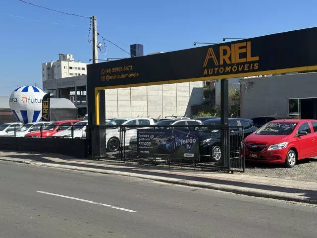 logo ARIEL AUTOMOVEIS