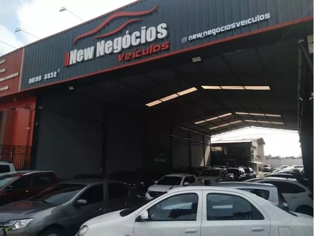 logo L R SANTOS COMERCIO VAREJISTA DE AUTOMOVEIS LTDA