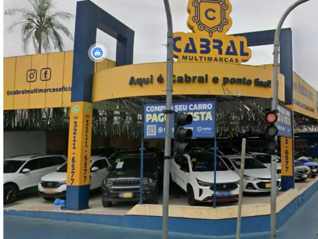 logo CENTRAL CENTER CAR COMERCIO DE VEICULOS, PECAS E SERVICOS AUTOMOTIVOS LTDA