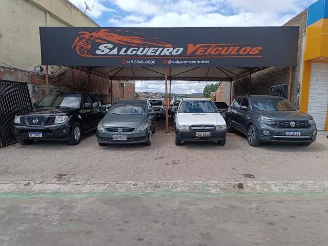 logo M C VEICULOS