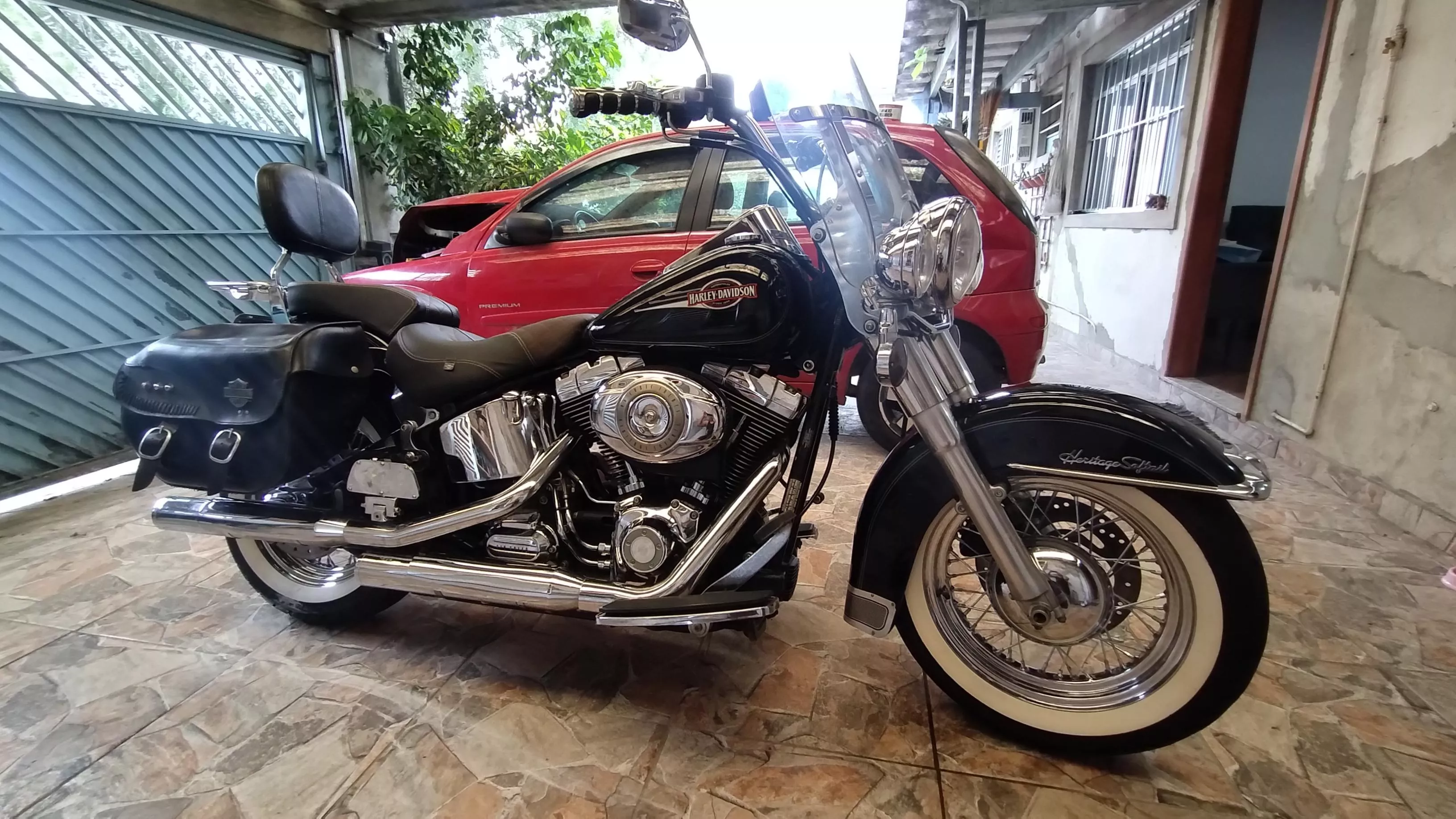 Moto Harley Davidson Heritage Classic Softail S O