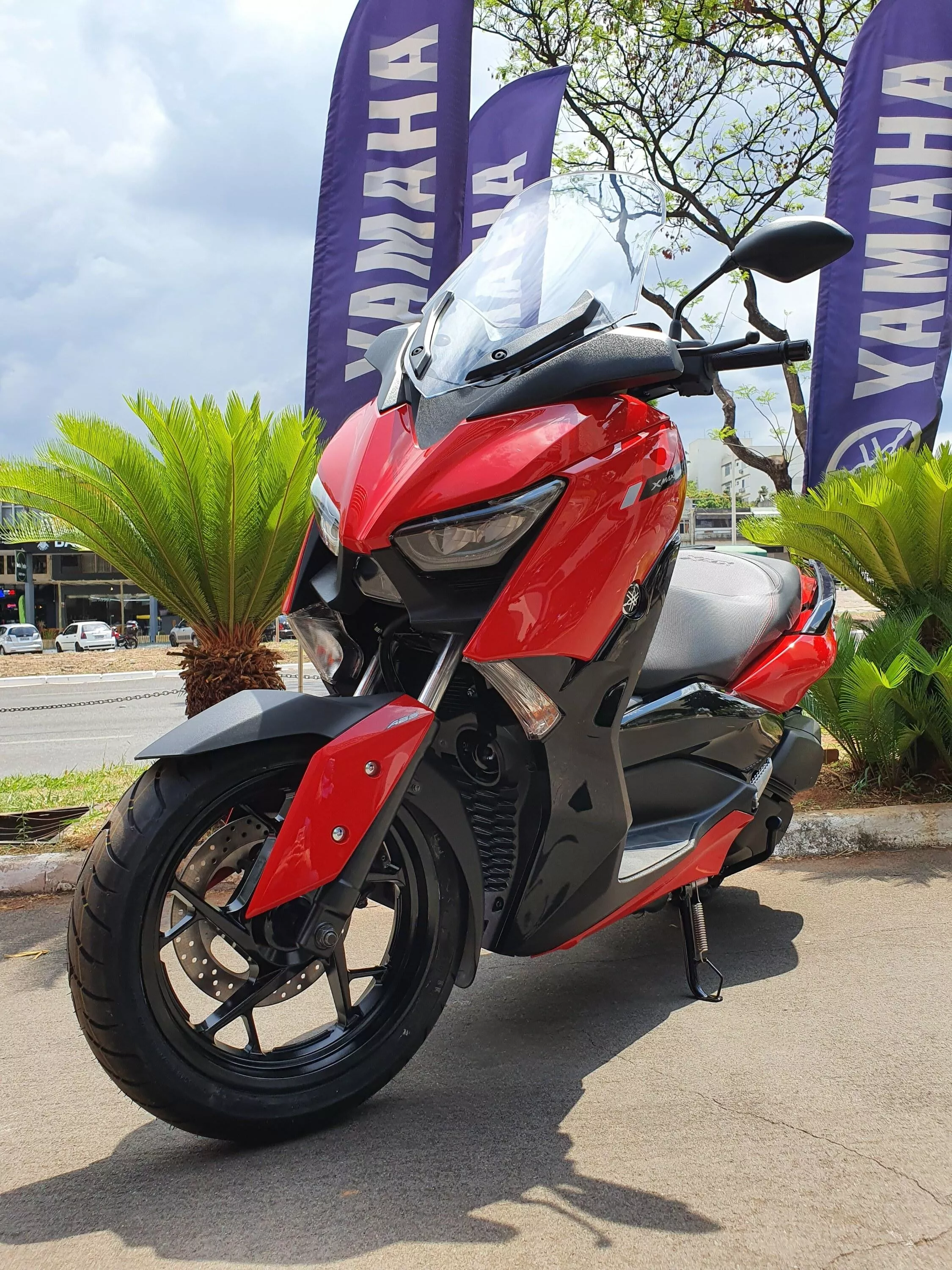 7 Motos Yamaha Xmax à venda em Distrito Federal
