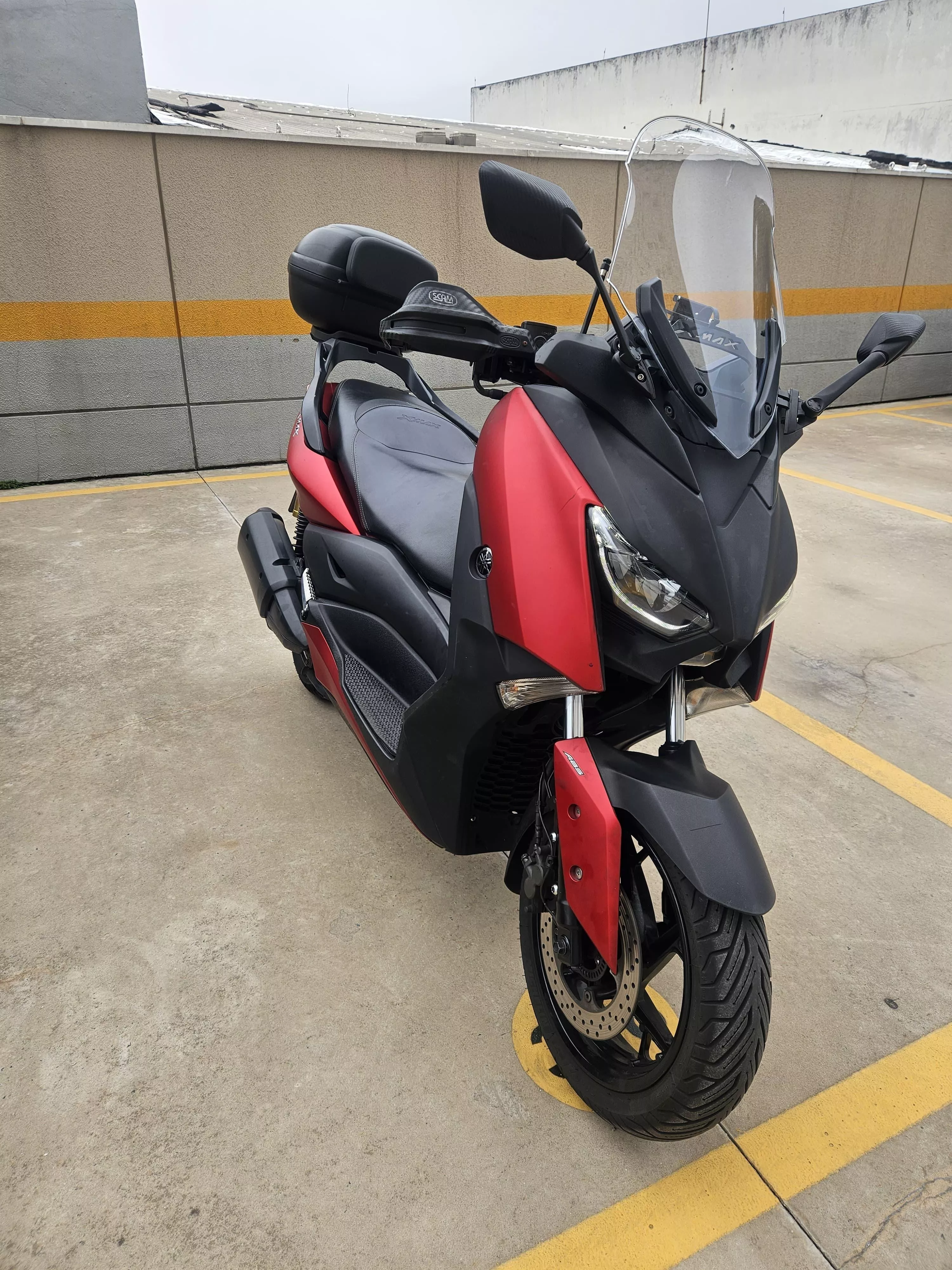 100 Motos Yamaha Xmax à venda em Botucatu - SP