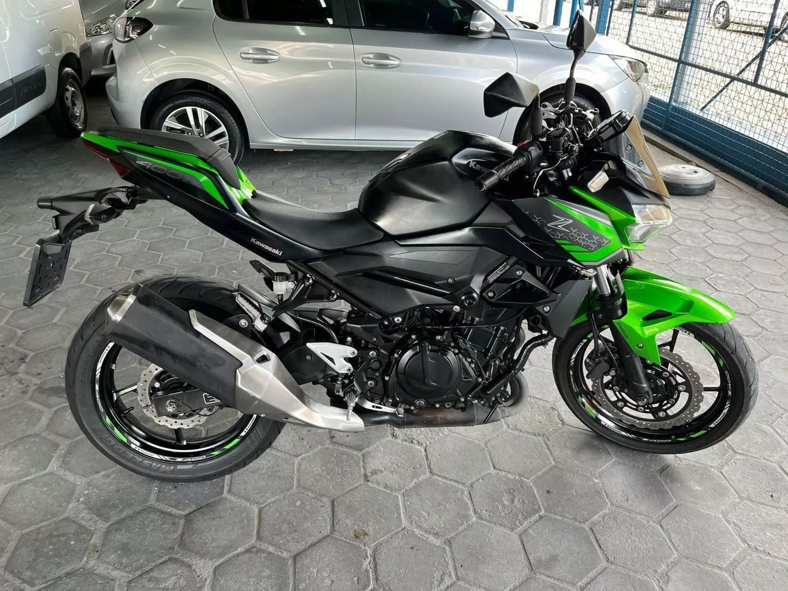 Moto Kawasaki Z 400 - 2021 - 795818 - Blumenau SC | Moto.com.br