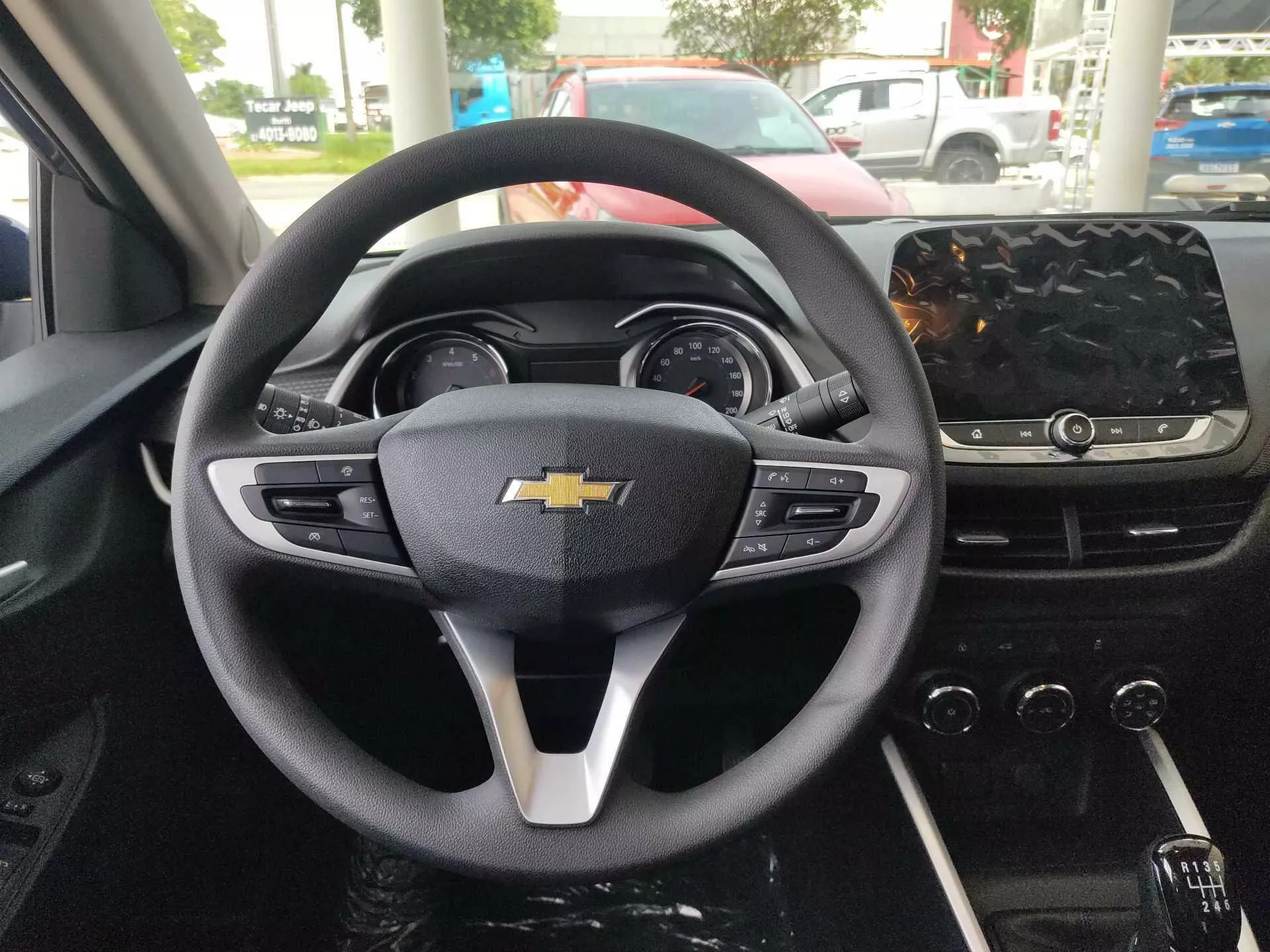 Carro Chevrolet Onix 1.0 Plus LT 2023 - 1689365 - Aparecida de Goiânia - GO